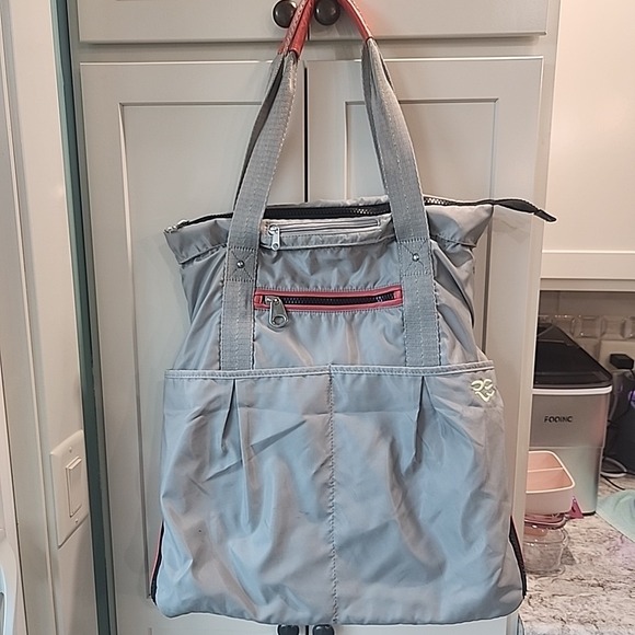 Rare Earth by Stone Mountain Large Bag Gym Travel Tote Bag- Gray/pink - Picture 1 of 11